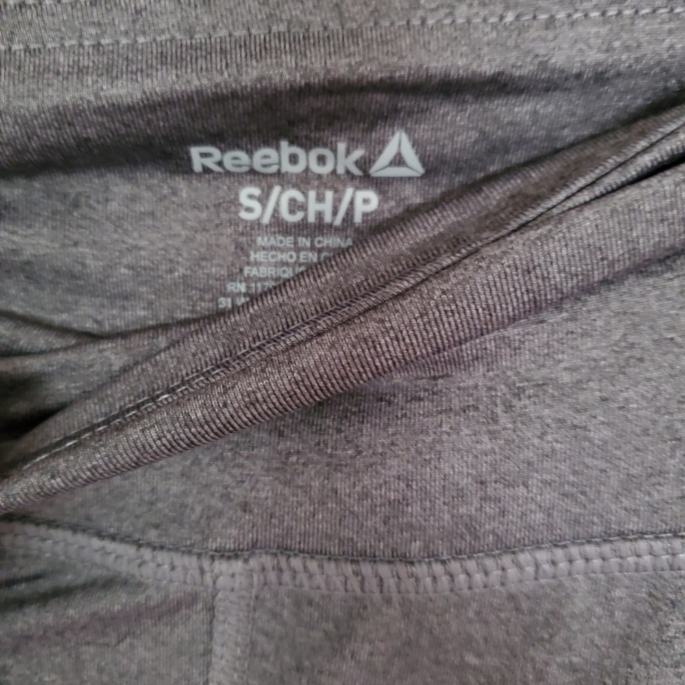 Reebok - Picture 4 of 4